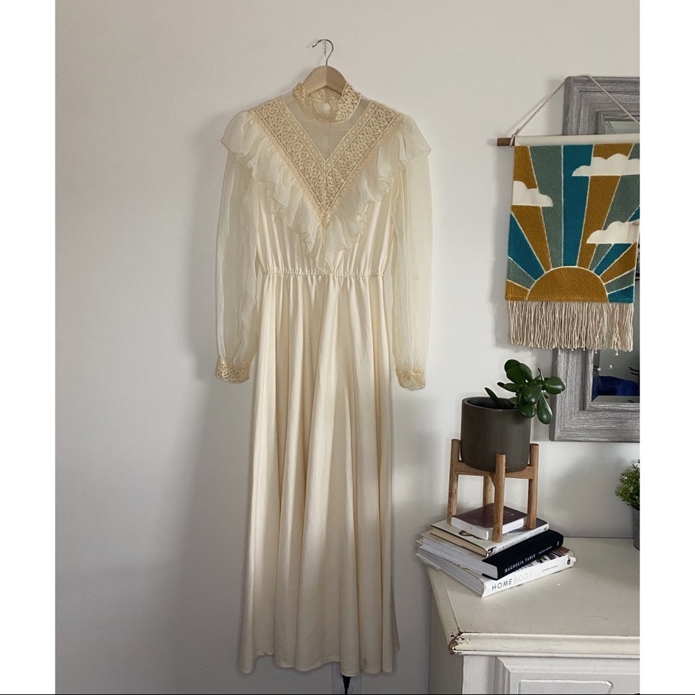 💫Vintage | 1970’s Wedding Dress